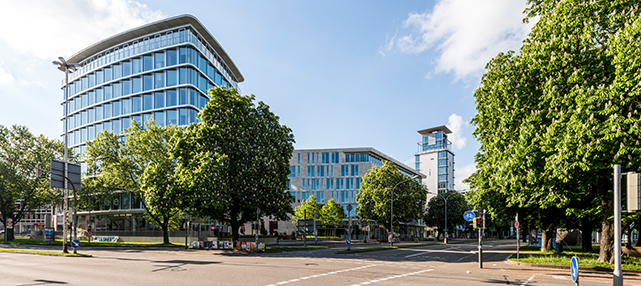 Büro- und Geschäftsbau