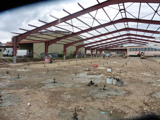 Umbau und Erweiterung einer Produktionshalle in Umkirch