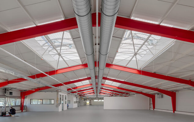 Umbau und Erweiterung einer Produktionshalle in Umkirch