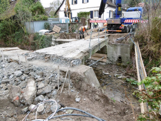 Erneuerung Brücke über den Sulzbach in Sulzburg