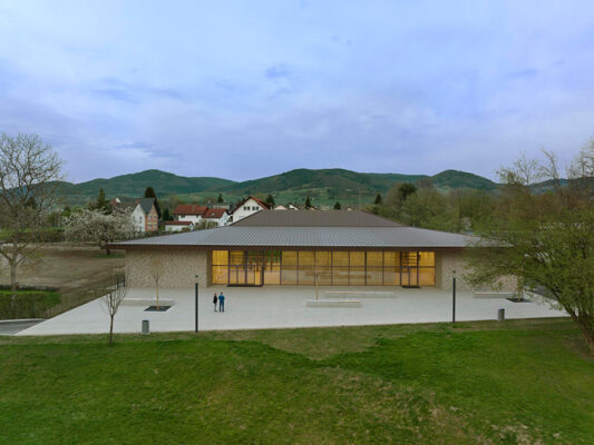 Mehrzweckhalle für Heimschule Lender in Sasbach