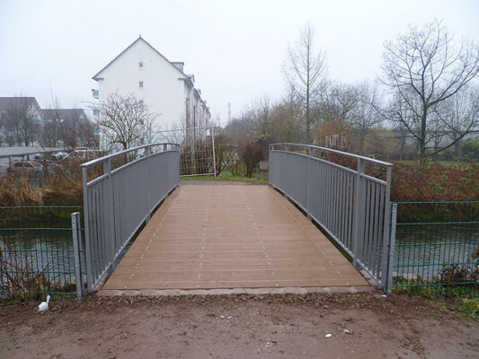 Fuß- und Radwegbrücke über den Mühlbach in Emmendingen